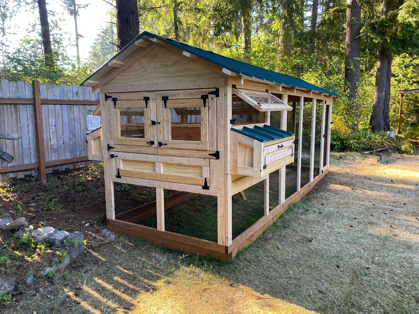 Walk-In Chicken Coop- 6′x12′x7.5′